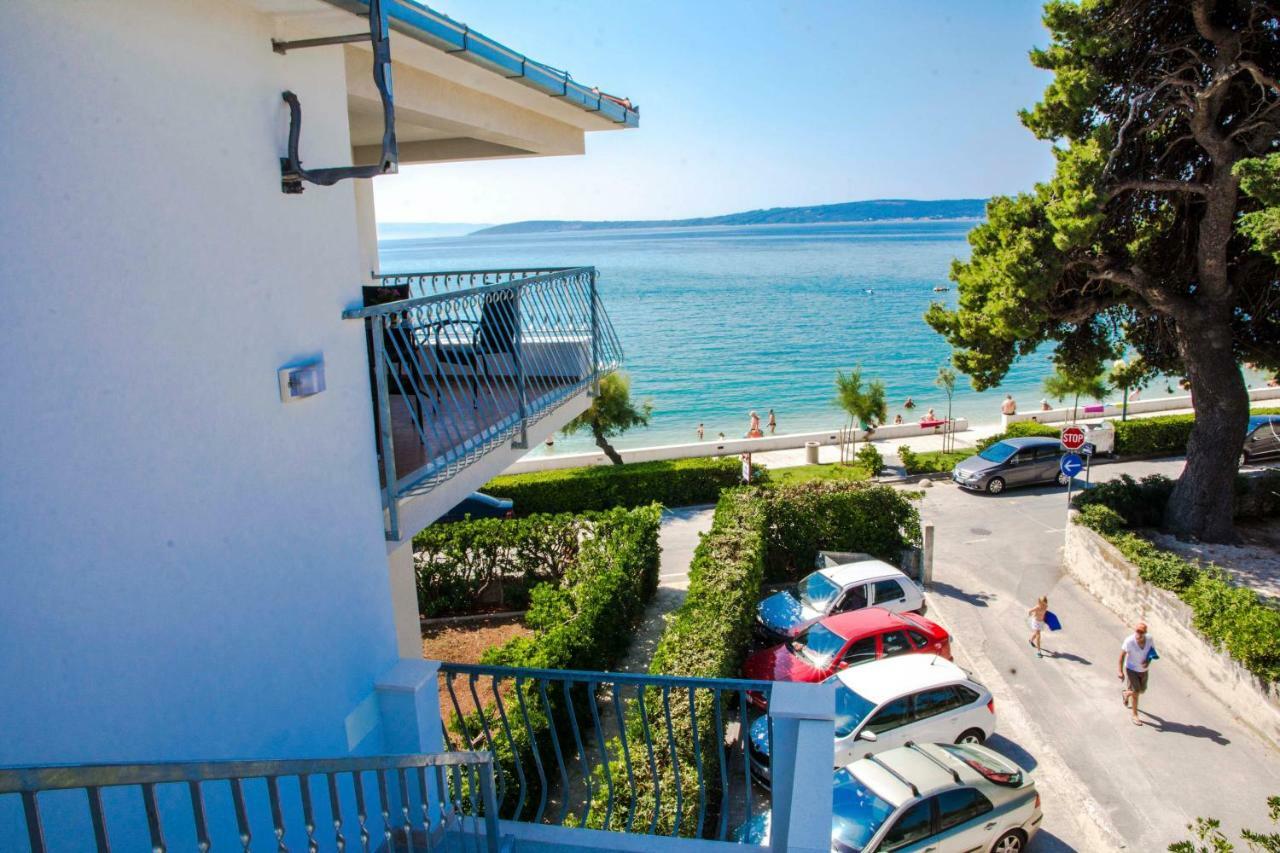 Beachfront Apartments Don Kastela Exterior photo